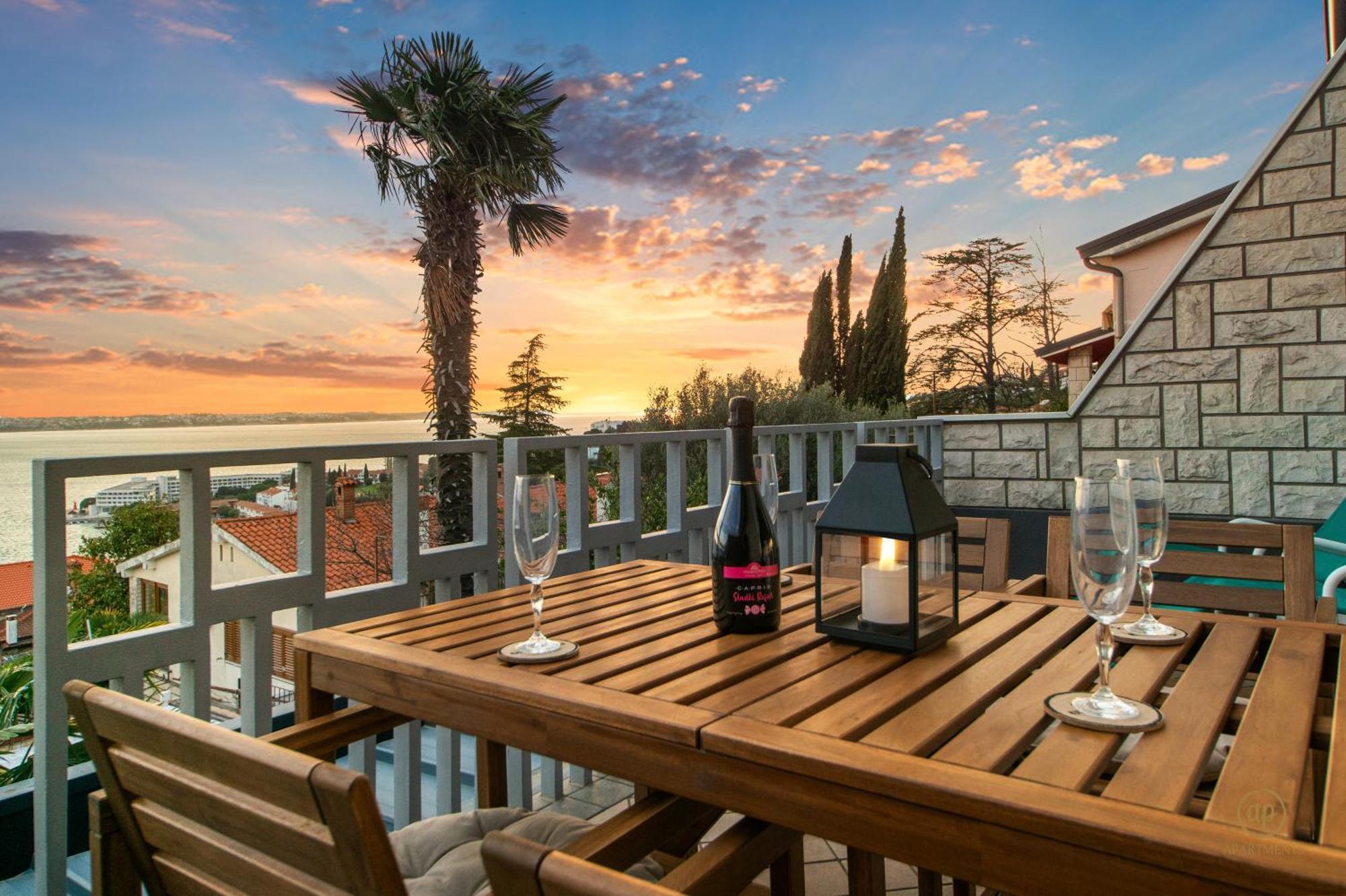 Aria Superior Apartment, Seaview & Wellness Portorož Eksteriør bilde